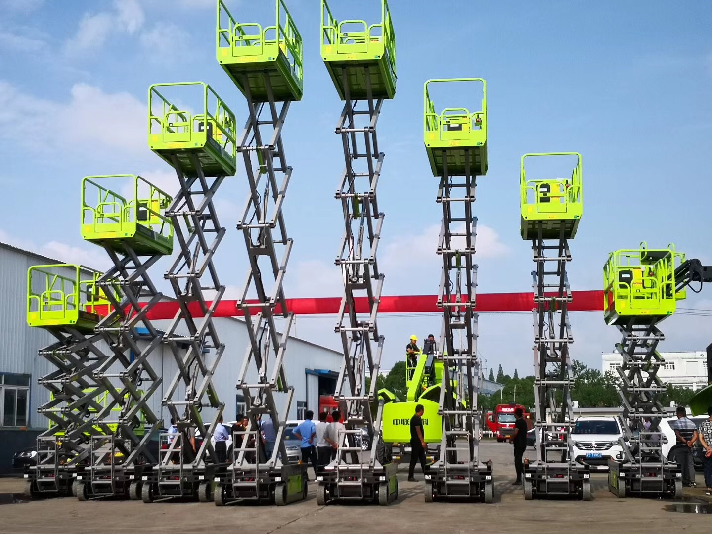 揚州高空車租賃平臺，淳海機械24小時高空車租賃服務